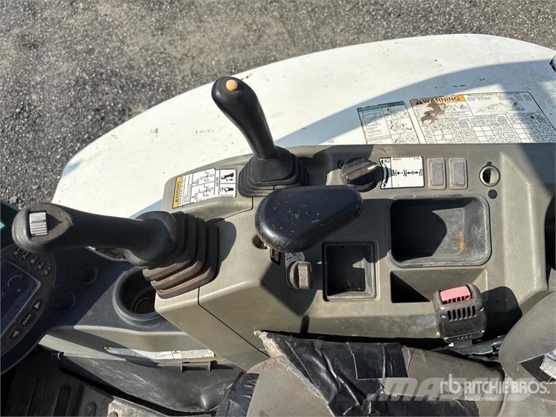 Bobcat E50 Mini Excavator Mini bagri <7t