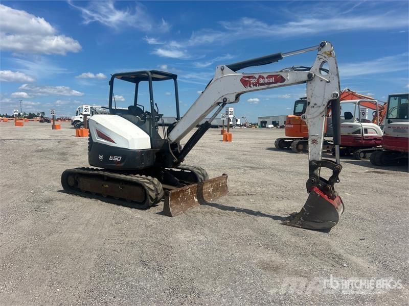 Bobcat E50 Mini Excavator Mini kotrók < 7t
