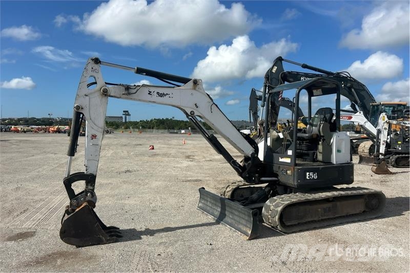 Bobcat E50 Mini Excavator Mini excavators < 7t