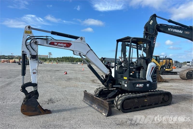 Bobcat E50 Mini Excavator Mini excavators < 7t