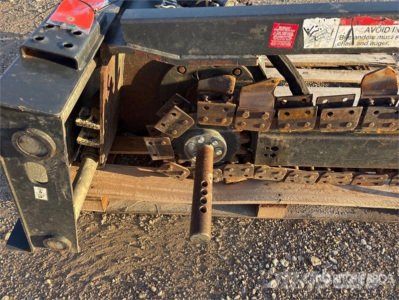Bobcat LT313 50 in Skid Steer Trencher Zanjadoras