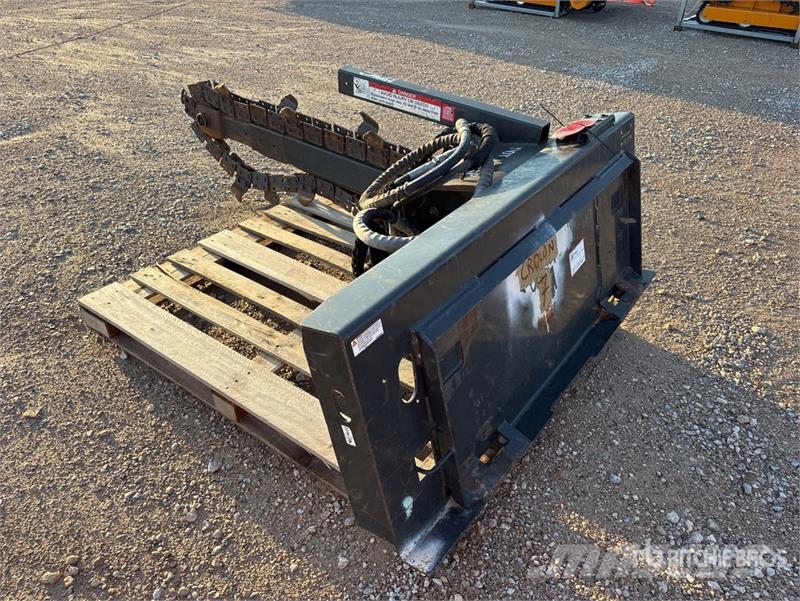 Bobcat LT313 50 in Skid Steer Trencher Zanjadoras