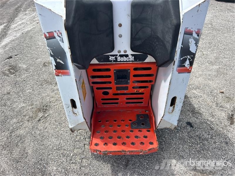 Bobcat MT100 Mini Compact Track Loader Kompaktlader