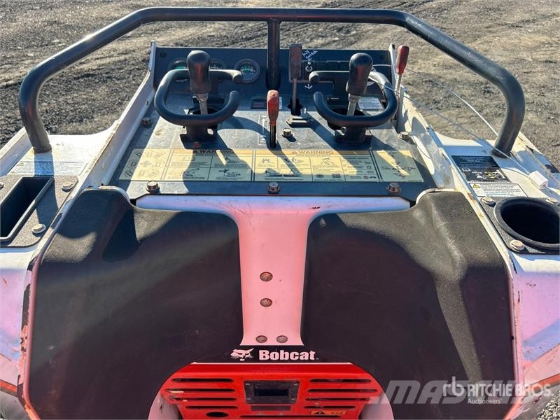 Bobcat MT100 Mini Compact Track Loader Kompaktlader