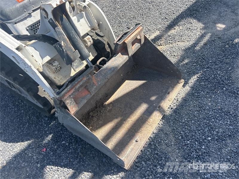 Bobcat MT100 Mini Compact Track Loader Skid steer mini nakladalci