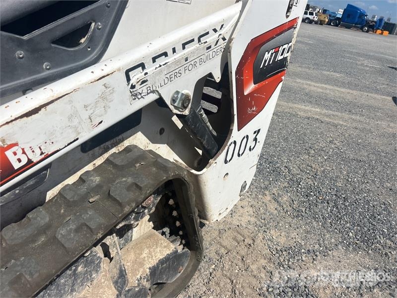 Bobcat MT100 Mini Compact Track Loader Skid steer mini nakladalci