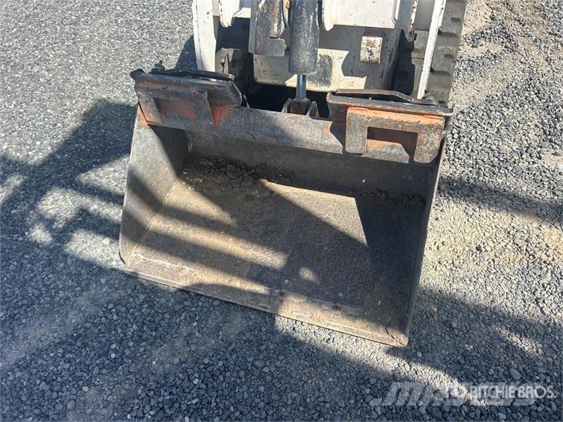Bobcat MT100 Mini Compact Track Loader Skid steer mini nakladalci