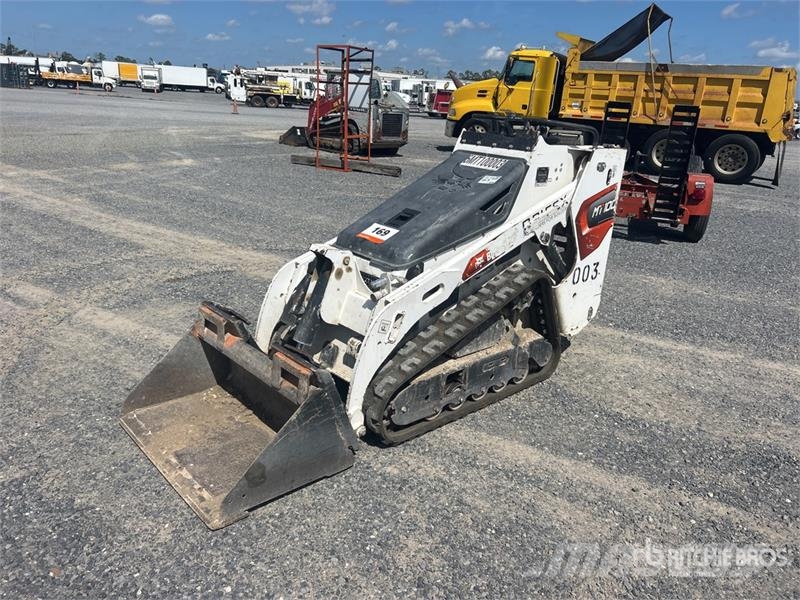 Bobcat MT100 Mini Compact Track Loader Skid steer mini nakladalci