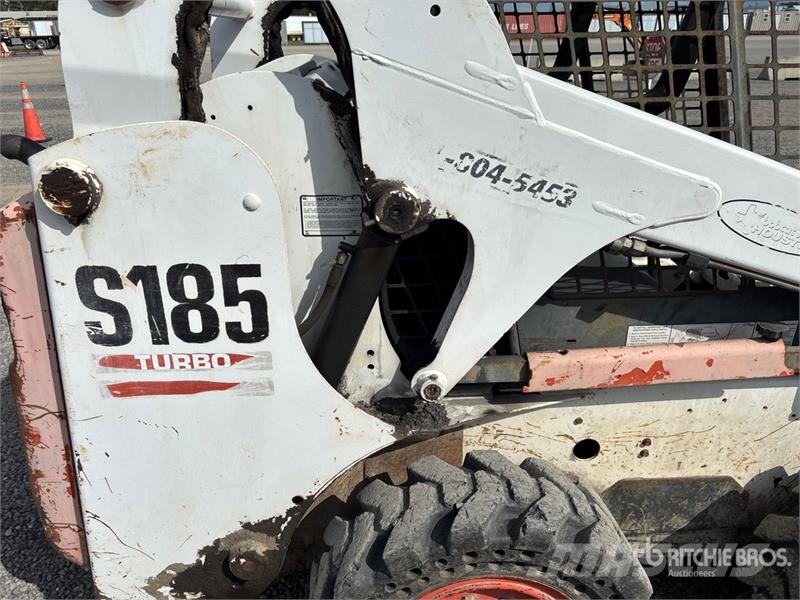 Bobcat S185 Міні-навантажувачі