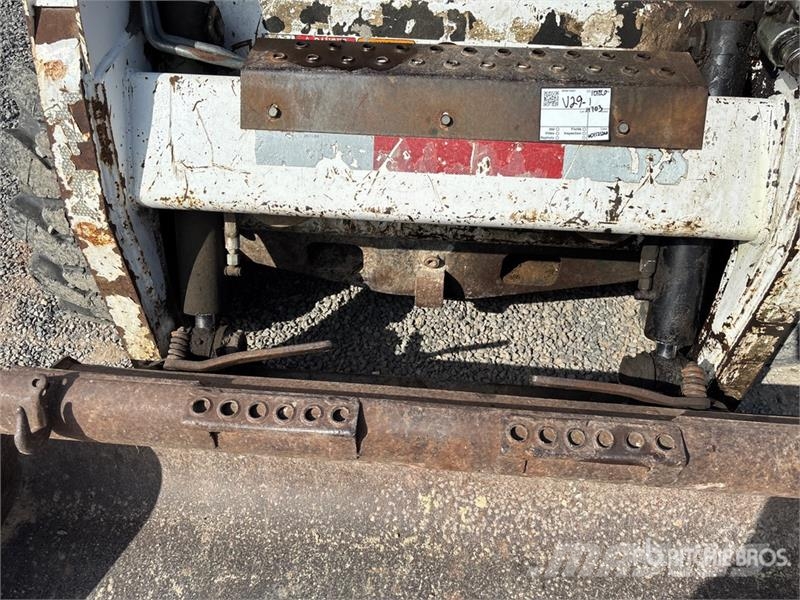 Bobcat S185 Міні-навантажувачі