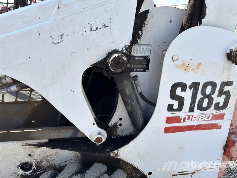 Bobcat S185 Міні-навантажувачі