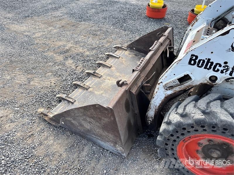 Bobcat S185 Міні-навантажувачі