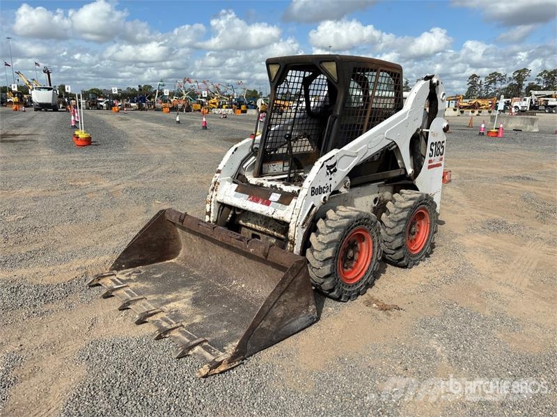 Bobcat S185 Міні-навантажувачі