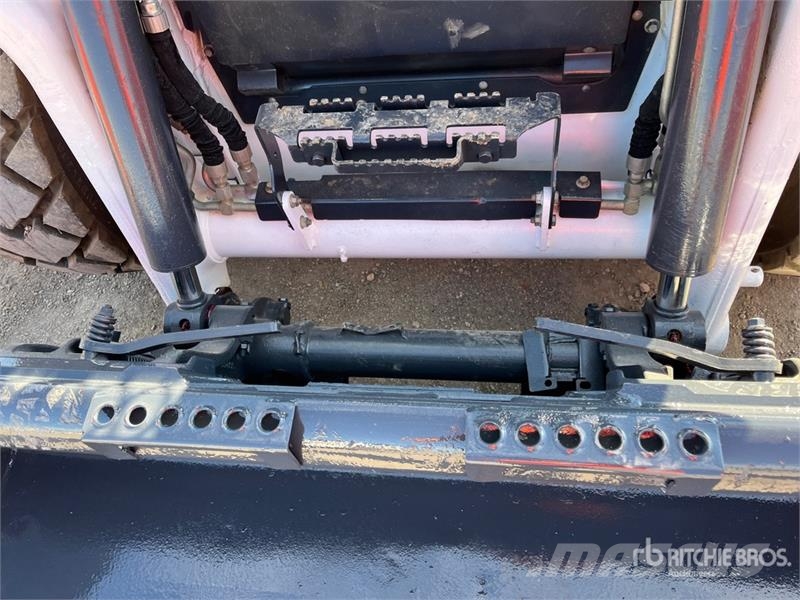 Bobcat S62 Skid Steer Loader Skid steer loaders