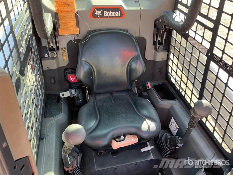 Bobcat S62 Skid Steer Loader Skid steer loaders