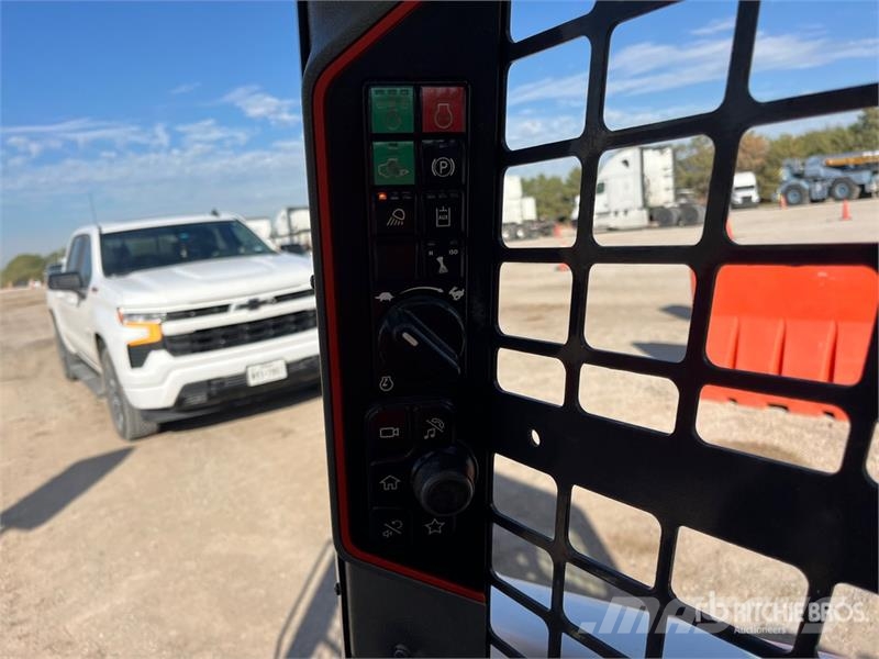 Bobcat S62 Skid Steer Loader Skid steer loaders