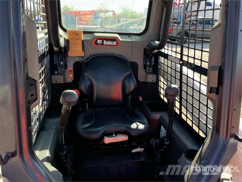 Bobcat S62 Skid Steer Loader Skid steer loaders