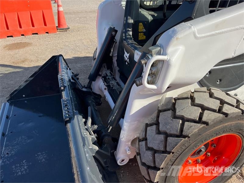 Bobcat S62 Skid Steer Loader Skid steer loaders