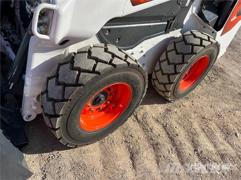 Bobcat S62 Skid Steer Loader Skid steer loaders