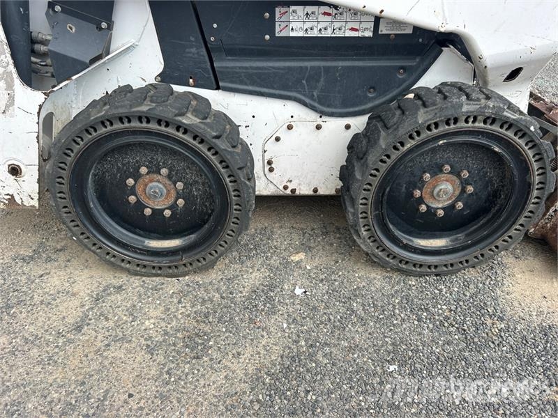 Bobcat S62 Two-Speed Skid Steer Loader Kompaktrakodók
