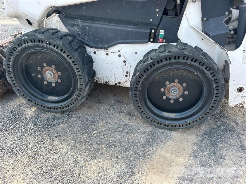 Bobcat S62 Two-Speed Skid Steer Loader Kompaktrakodók