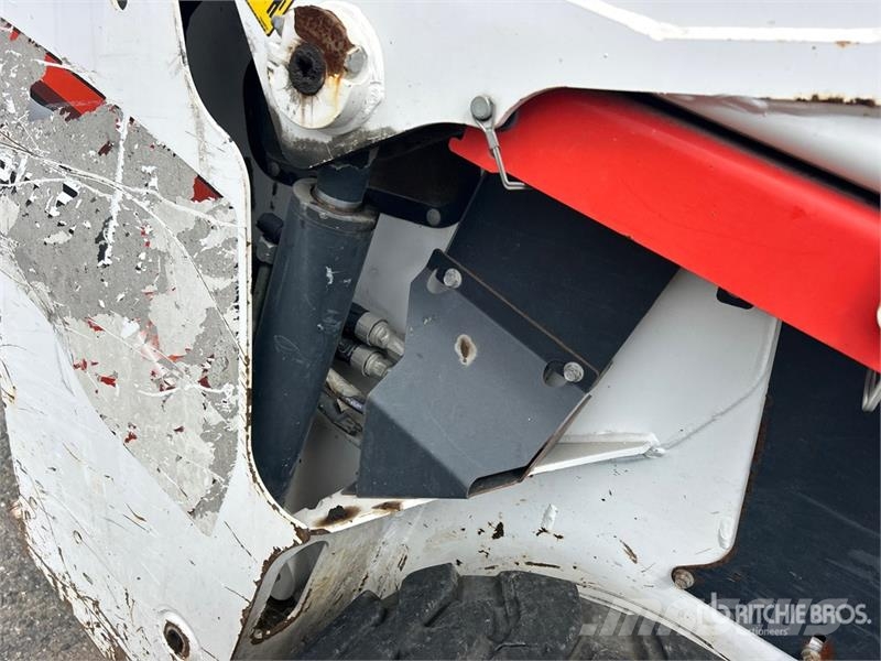 Bobcat S62 Two-Speed Skid Steer Loader Kompaktrakodók
