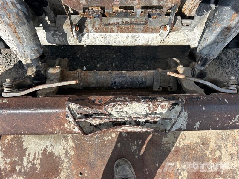 Bobcat S62 Two-Speed Skid Steer Loader Kompaktrakodók