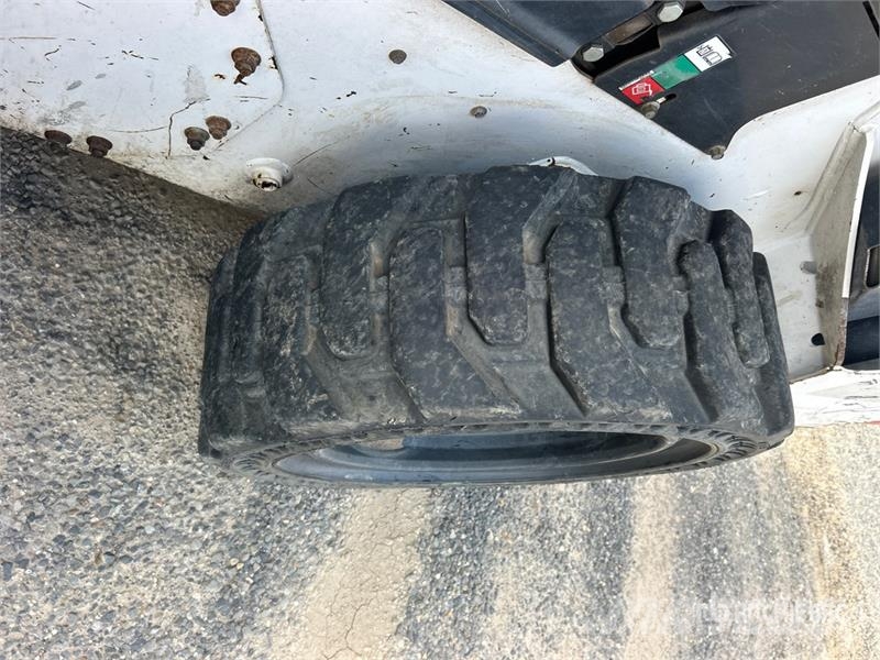 Bobcat S62 Two-Speed Skid Steer Loader Kompaktrakodók