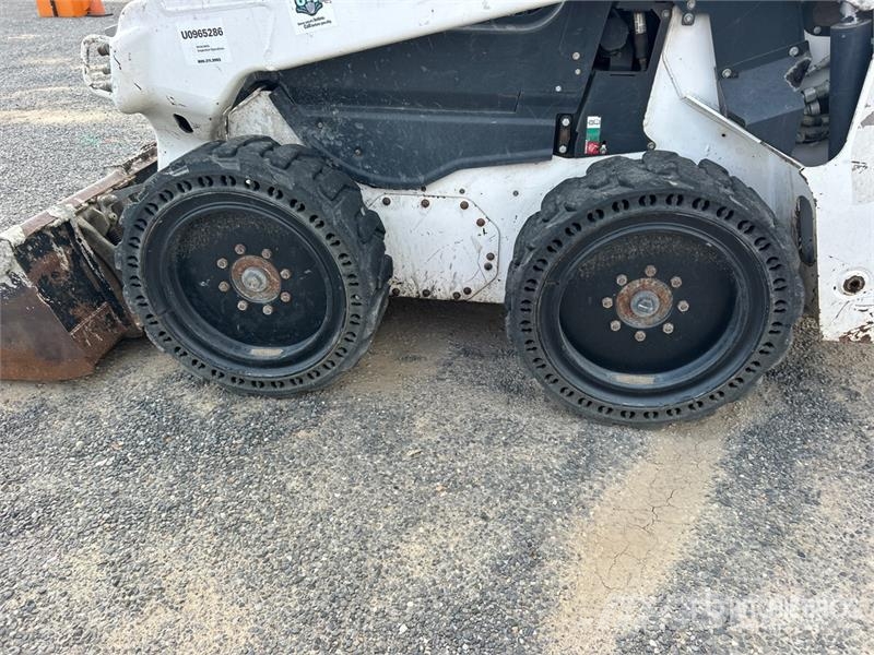 Bobcat S62 Two-Speed Skid Steer Loader Kompaktrakodók