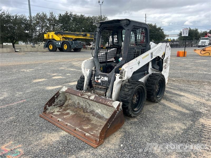 Bobcat S62 Two-Speed Skid Steer Loader Kompaktrakodók