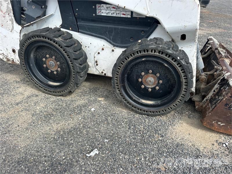 Bobcat S62 Two-Speed Skid Steer Loader Kompaktrakodók