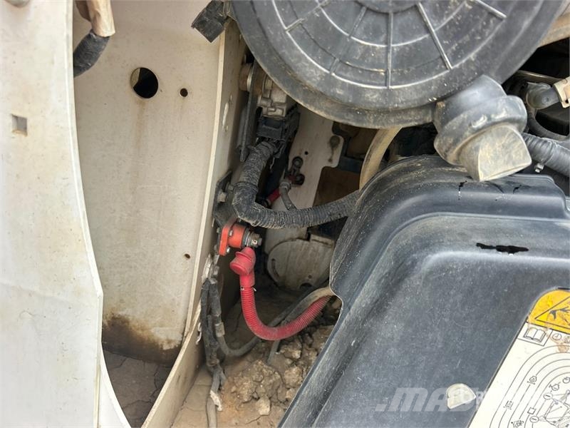 Bobcat S64 Two-Speed Skid Steer Loader Kompaktrakodók