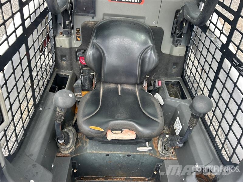 Bobcat S64 Two-Speed Skid Steer Loader Kompaktrakodók