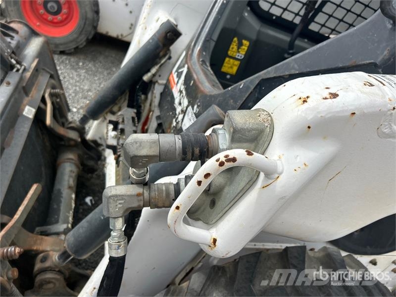 Bobcat S64 Two-Speed Skid Steer Loader Kompaktrakodók
