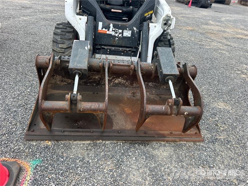 Bobcat S64 Two-Speed Skid Steer Loader Kompaktrakodók
