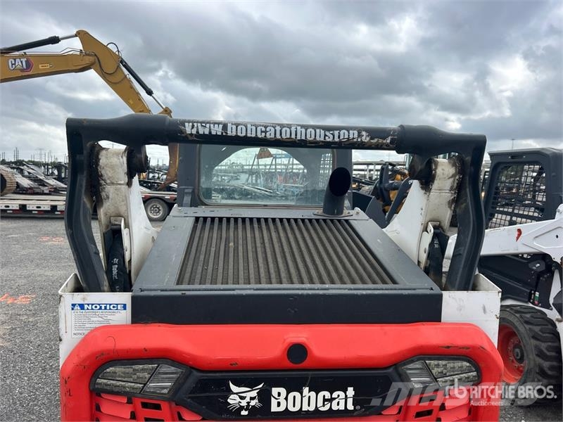 Bobcat S64 Two-Speed Skid Steer Loader Kompaktrakodók