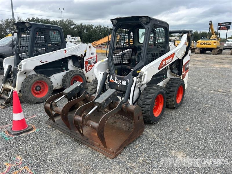 Bobcat S64 Two-Speed Skid Steer Loader Kompaktrakodók