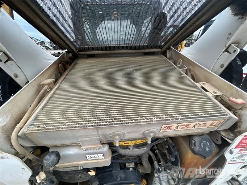 Bobcat S64 Two-Speed Skid Steer Loader Kompaktrakodók