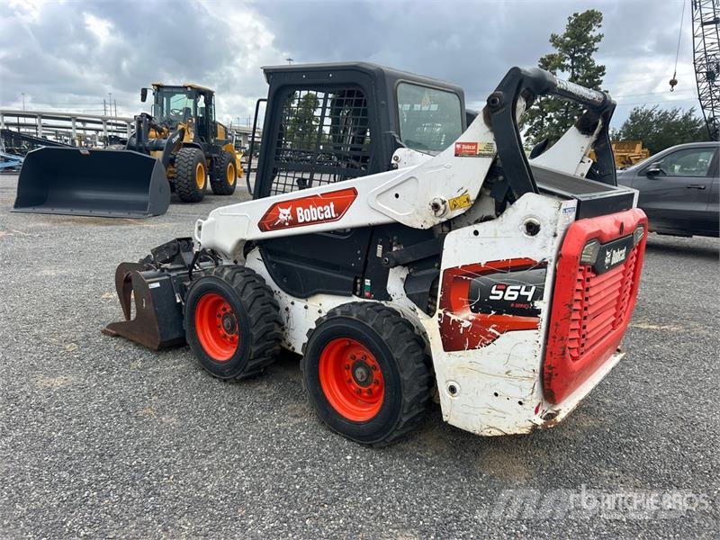Bobcat S64 Two-Speed Skid Steer Loader Kompaktrakodók