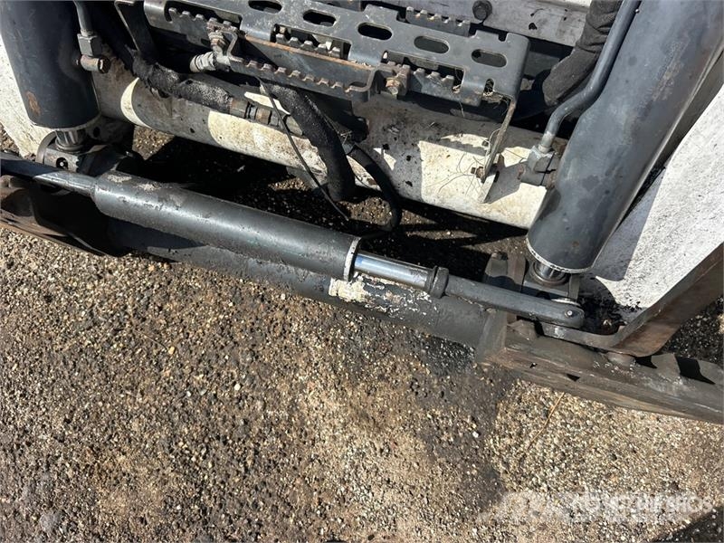 Bobcat S650 Skid steer mini nakladalci