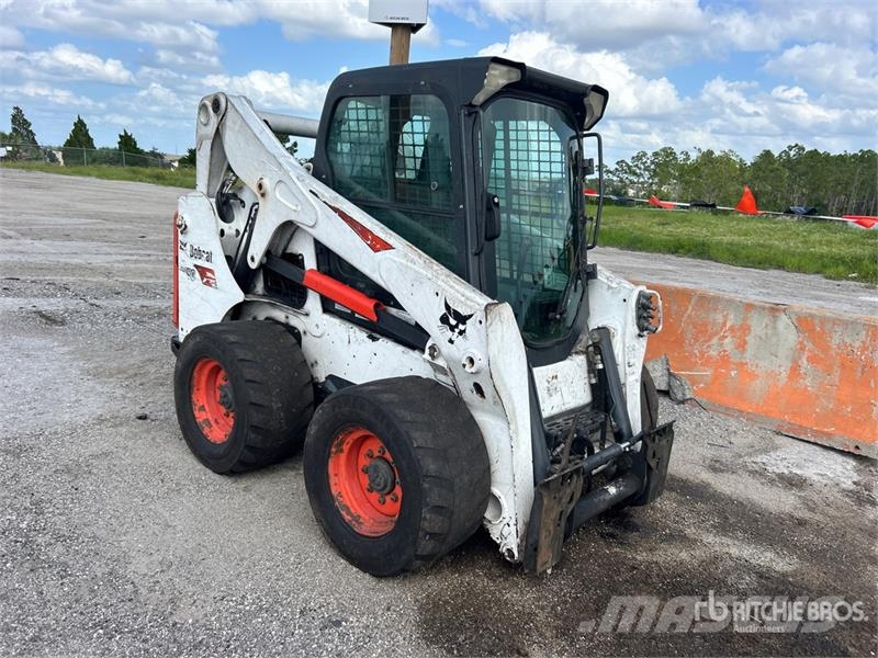Bobcat S650 Skid steer mini nakladalci