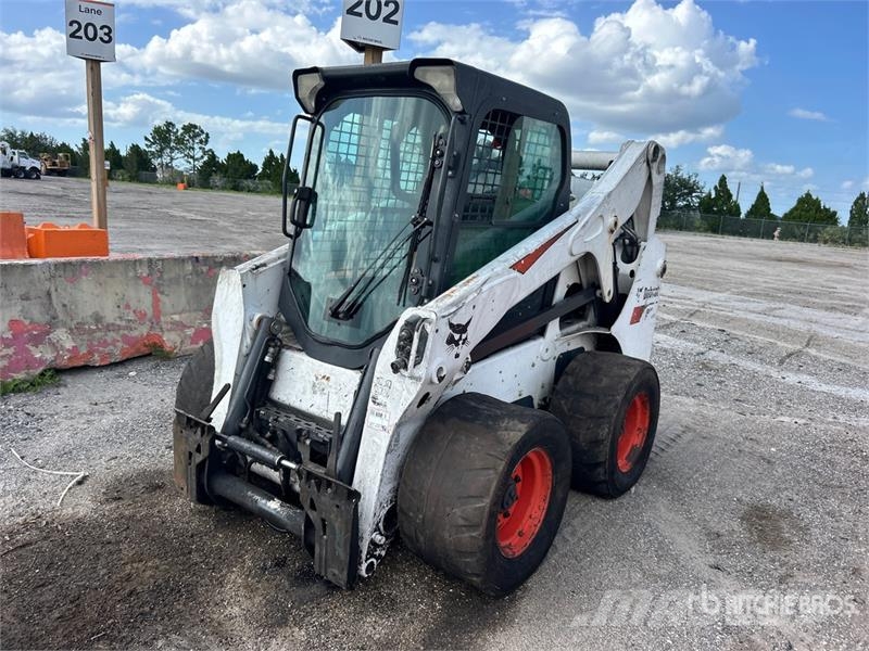 Bobcat S650 Skid steer mini nakladalci