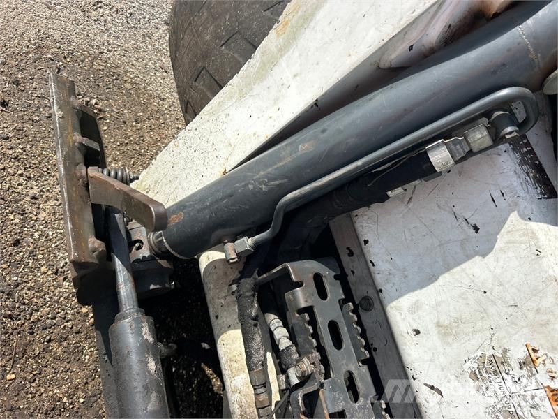 Bobcat S650 Skid steer mini nakladalci