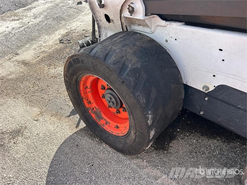 Bobcat S650 Skid steer mini nakladalci