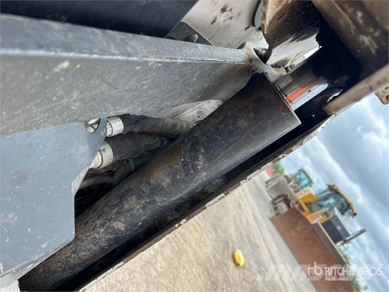 Bobcat S66 Two-Speed Skid Steer Loader Minicarregadeiras