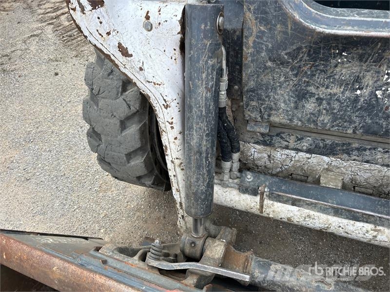 Bobcat S66 Two-Speed Skid Steer Loader Minicarregadeiras