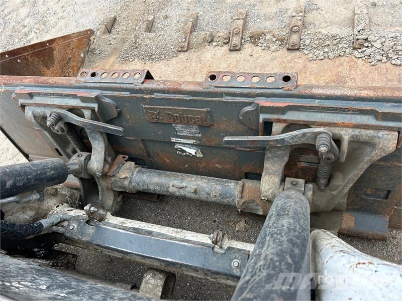 Bobcat S66 Two-Speed Skid Steer Loader Minicarregadeiras