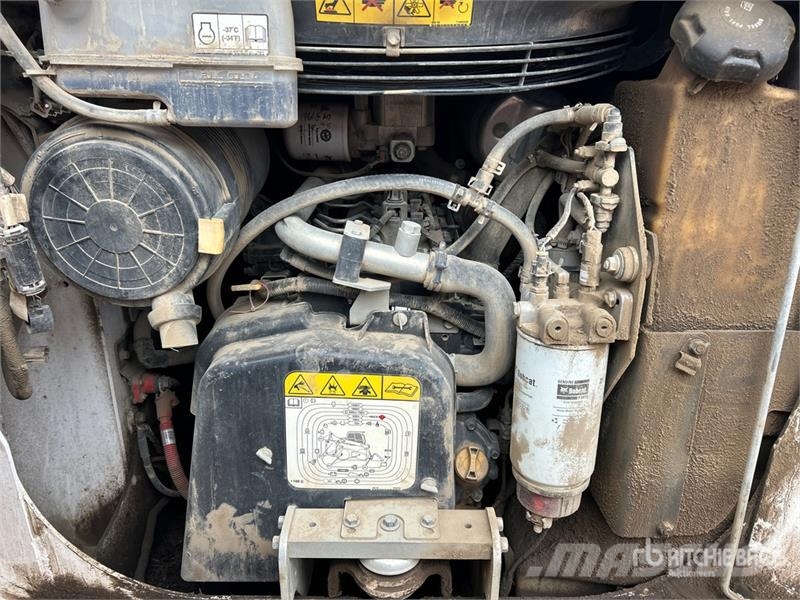 Bobcat S66 Two-Speed Skid Steer Loader Minicarregadeiras