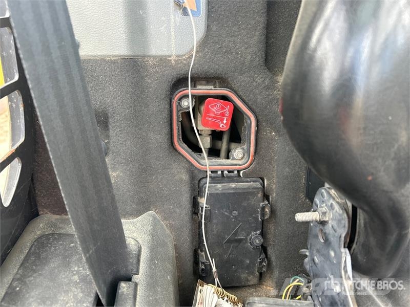 Bobcat S66 Two-Speed Skid Steer Loader Minicarregadeiras