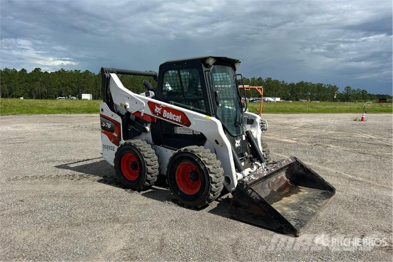 Bobcat S76 Skid Steer Loader Lietoti riteņu kompaktiekrāvēji